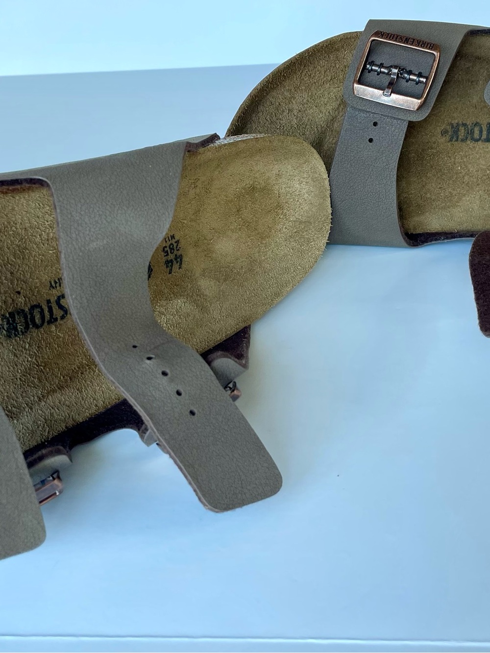 Birkenstock Arizona Sandal Mocha Two-Strap Iconic Light Brown EU 44 M11 Reg NWOT - Picture 12 of 14